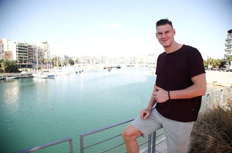 Μάρκους Μπέμε στο Sportime: «Με τρελαίνει ο τρόπος που παρκάρουν στην Ελλάδα!»