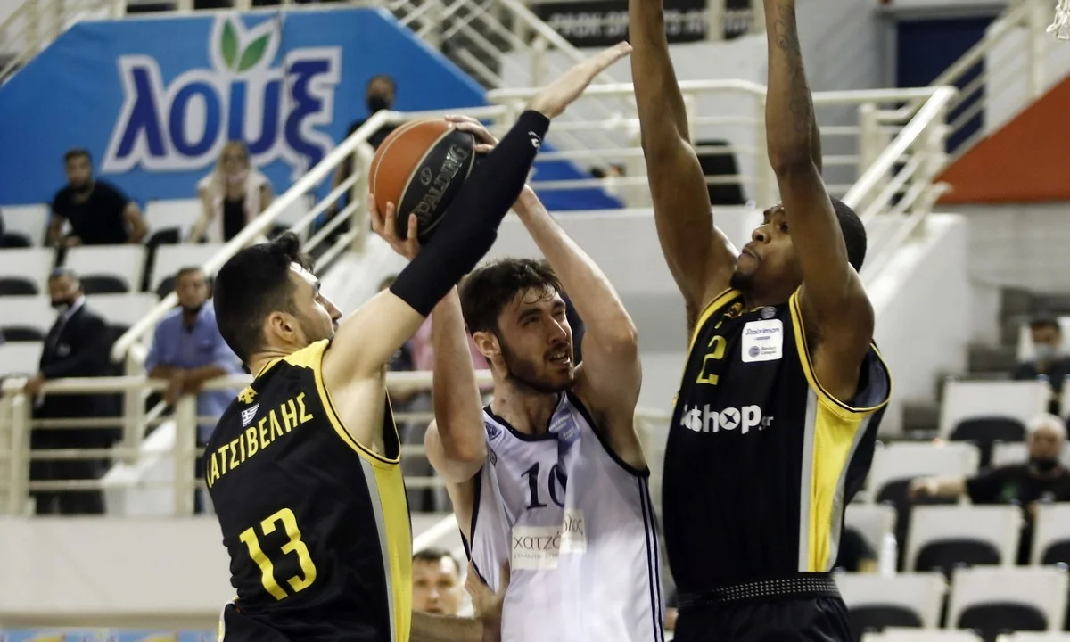 Τσαλμπούρης στο Sportime : «Η καλύτερη σεζόν της καριέρας μου - Μια μεγάλη οικογένεια ο ΠΑΟΚ»