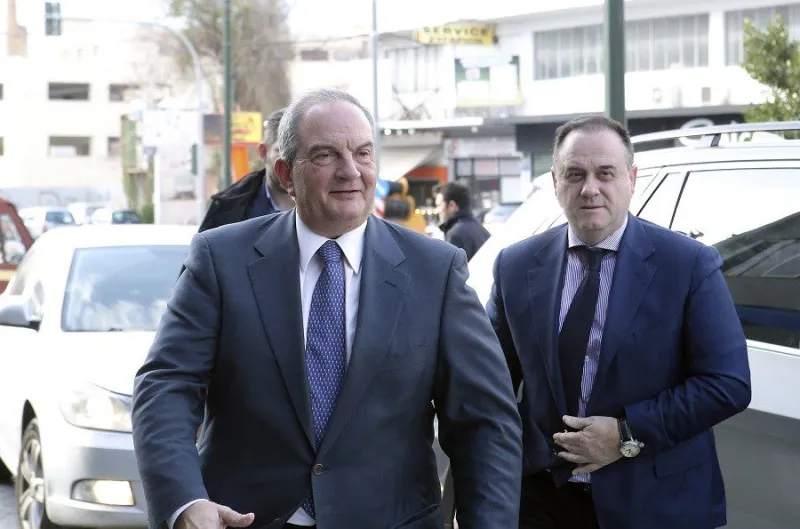 Κώστας Καραμανλής: Διαψεύδει τηλεφωνική επικοινωνία με Τσίπρα