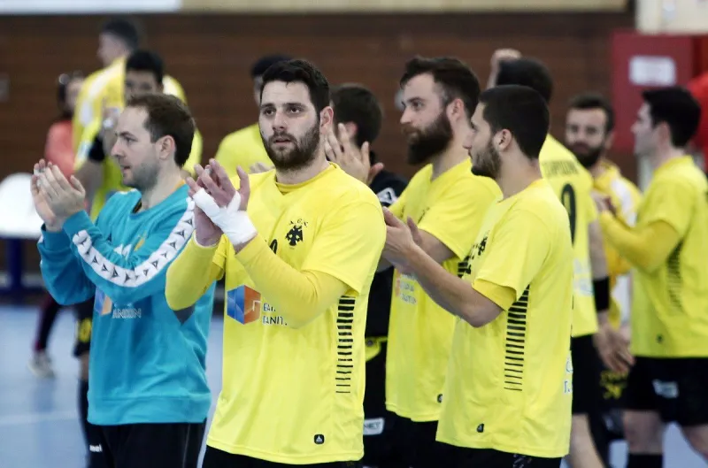 Στο χέρι της ΑΕΚ η πρόκριση (32-25)!