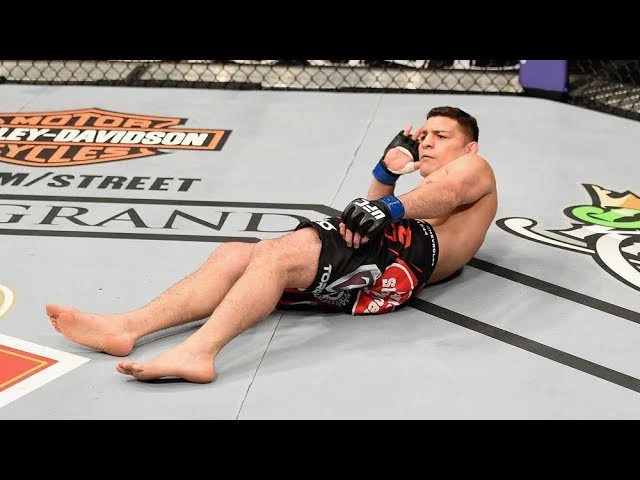 Όταν αθλητές MMA και Πυγμαχίας… ξεφτιλίζονται στα ρινγκ! (video)