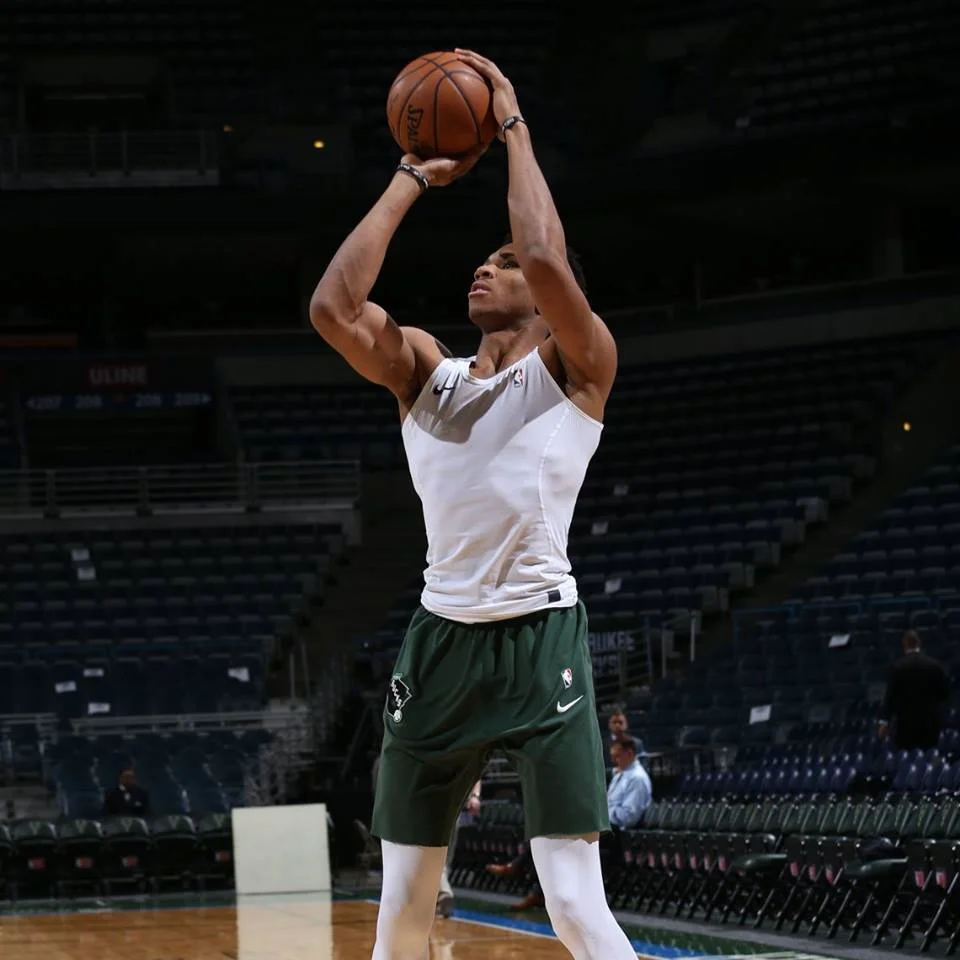 O Giannis επέστρεψε και είναι καλά (vid)