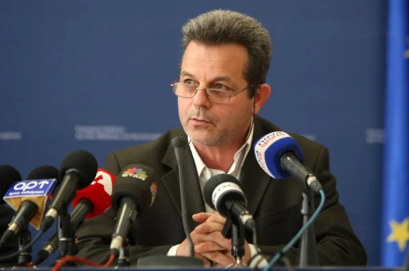 Athens Alive: Με το... «Γ. Καραϊσκάκης» απαντάει στην Ε.Ο.Ε. ο Συναδινός!