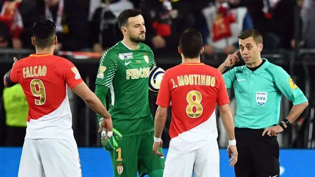 «Τι είναι το VAR; Σεξ χωρίς ευχαρίστηση!» (vid)