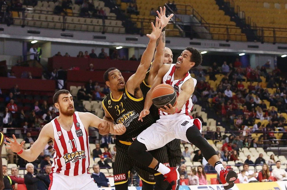 Νίκη και με κατοστάρα! (pics)