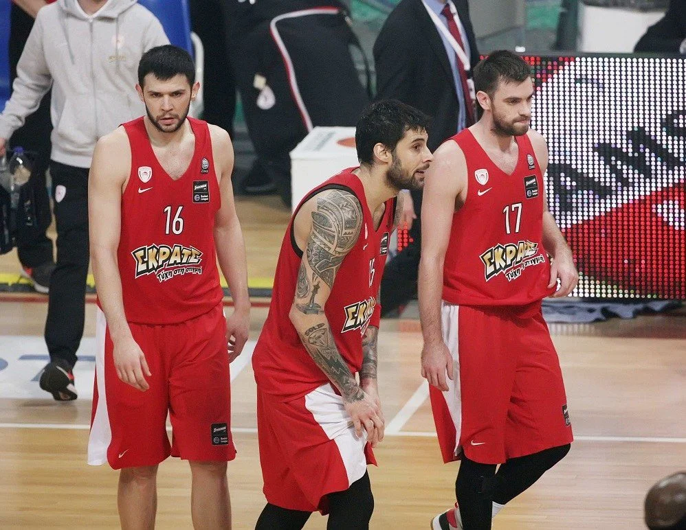 Μέρος της προπόνησης ο Μιλουτίνοφ