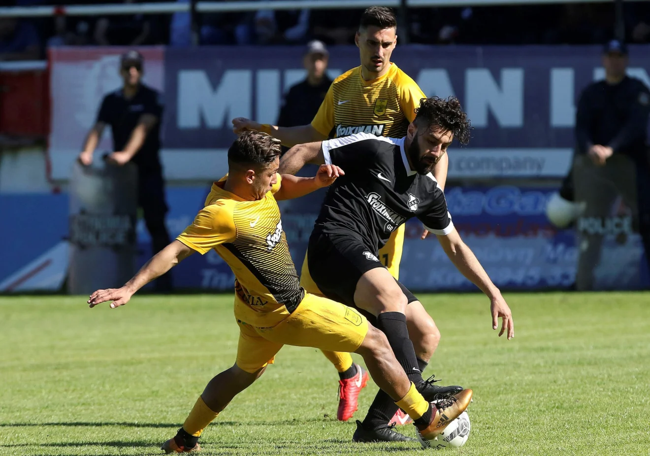 Η μάχη του τίτλου στη Football League