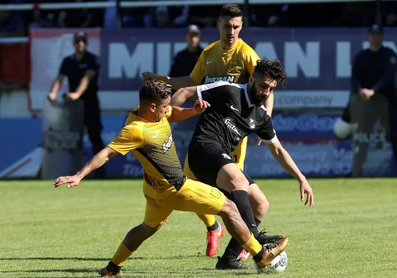 Η μάχη του τίτλου στη Football League