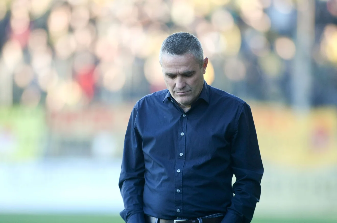 Ο Α-Γράφας νόμος των αποδυτηρίων