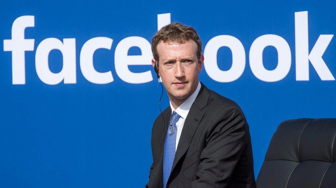 Λάθη και παραλείψεις παραδέχτηκε ο Zuckerberg. Απέφυγε να κατονομάσει ανταγωνιστές του