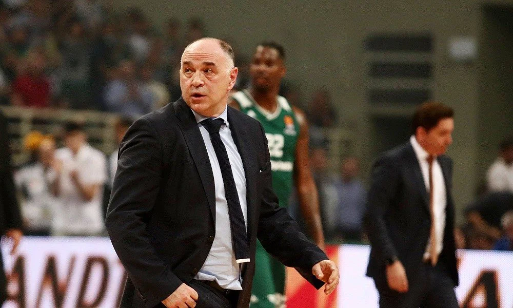 Λάσο: «Μας είπαν ότι παίξαμε σαν κότες»