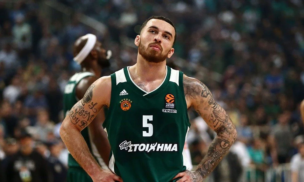 Τζέιμς: «Δεν θα ζήσουμε με αυτό» (pic)