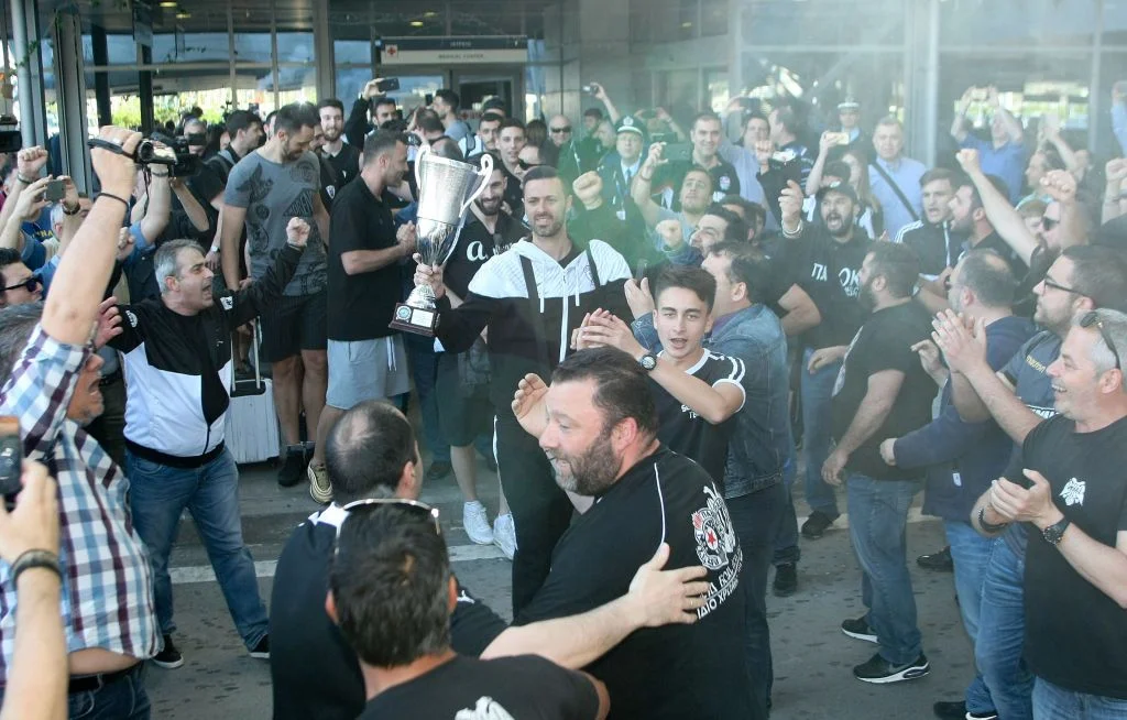 Χαμός στο «Μακεδονία» για τον ΠΑΟΚ [vids]