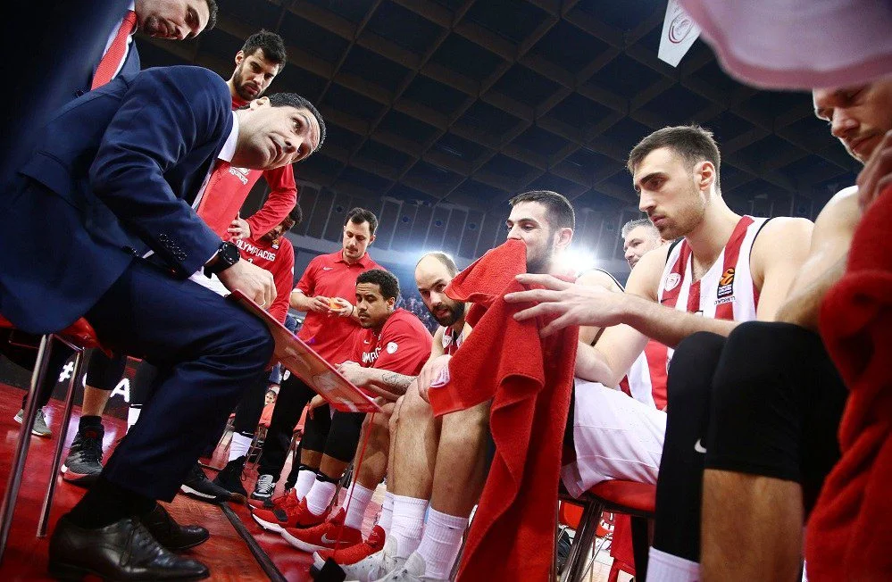 Ξέρω τι έκανες στο τρίτο παιχνίδι Ολυμπιακέ...
