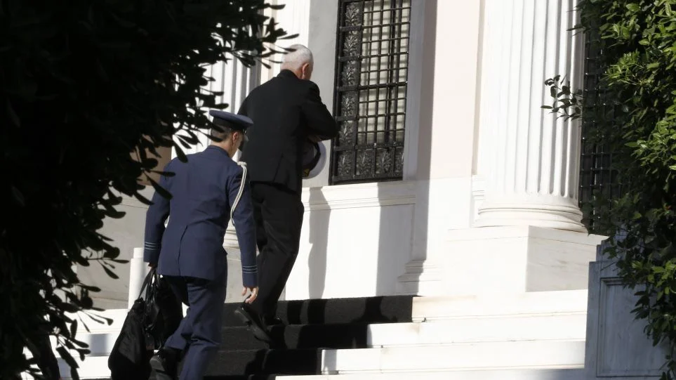 Χωρίς αποφάσεις το ΚΥΣΕΑ - Προς «ναυάγιο» το θέμα με τις φρεγάτες;