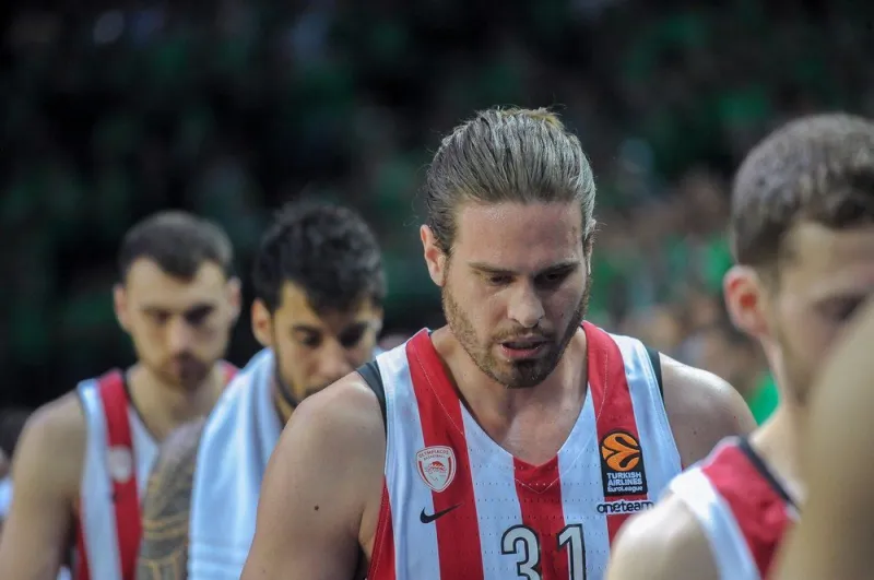 Ο Γ. Μπόγρης στο Sportime.gr: «Στο δεύτερο ματς πώς... αναστηθήκαμε;»