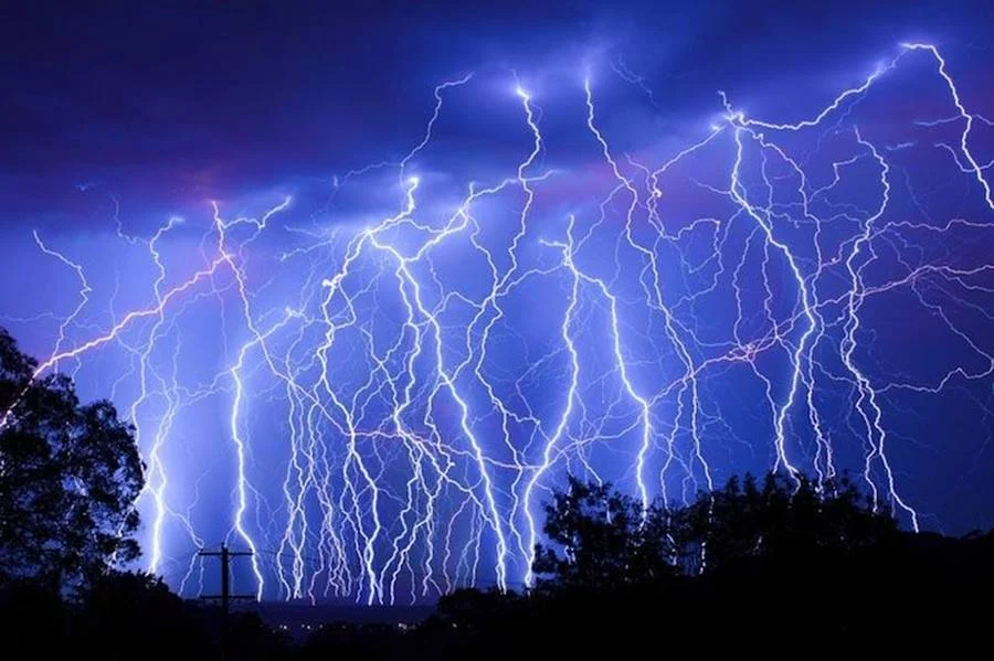 Ινδία: 36.000 κεραυνοί χτύπησαν σε μόλις 13 ώρες