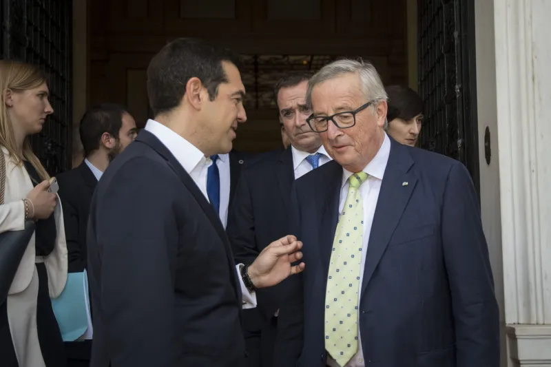 Πρόσκληση Γιούνκερ σε Παυλόπουλο να επισκεφτεί την έδρα της Κομισιόν