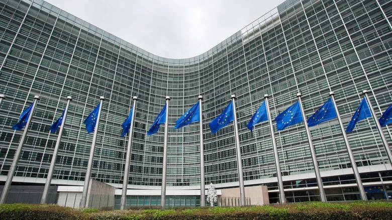 Κομισιόν:«Η αμερικανική απόφαση για τους δασμούς παρατείνει την αβεβαιότητα της αγοράς»