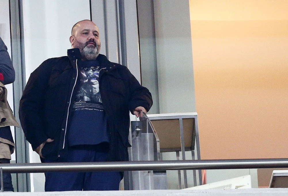 Καραπαπάς: «Δύναμη και περαστικά στον Χένρικσεν»