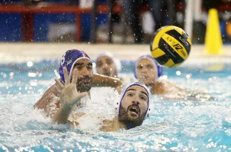 Στην κόψη του... ξυραφιού τα πλέι άουτ και τα πλέι οφ!