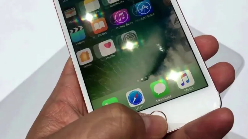 Κάποια μοντέλα iPhone7 και 7plus ενδεχομένως να έχουν θέμα με το μικρόφωνο παραδέχεται η Apple