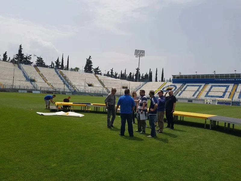 Οι ετοιμασίες για την απονομή της ΑΕΚ (pic)