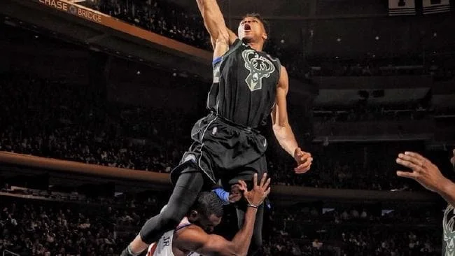 Νέα σπουδαία διάκριση για τον Giannis! (vid)
