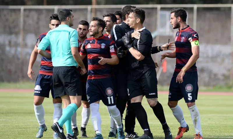 Eνταση και διακοπή στη Σπάρτη! (pics)