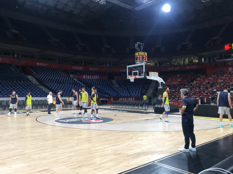Η Φενέρ στον... πηγαιμό για την «Stark Arena» (vids)
