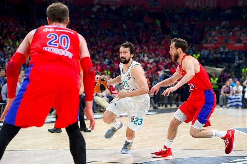 Η Ρεάλ είναι εδώ και διεκδικεί το τρόπαιο