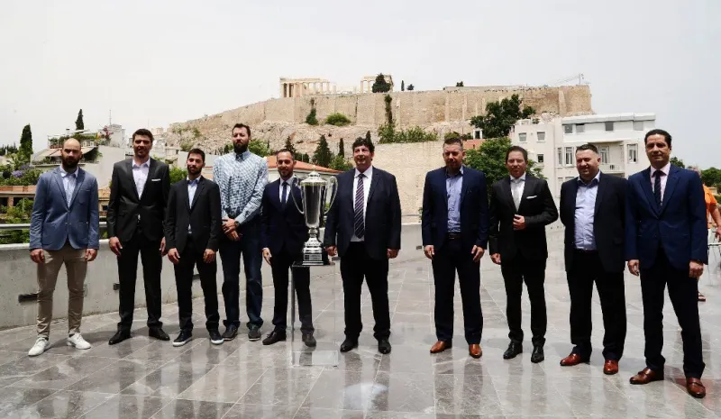 «Εμείς να δίνουμε το καλό παράδειγμα»