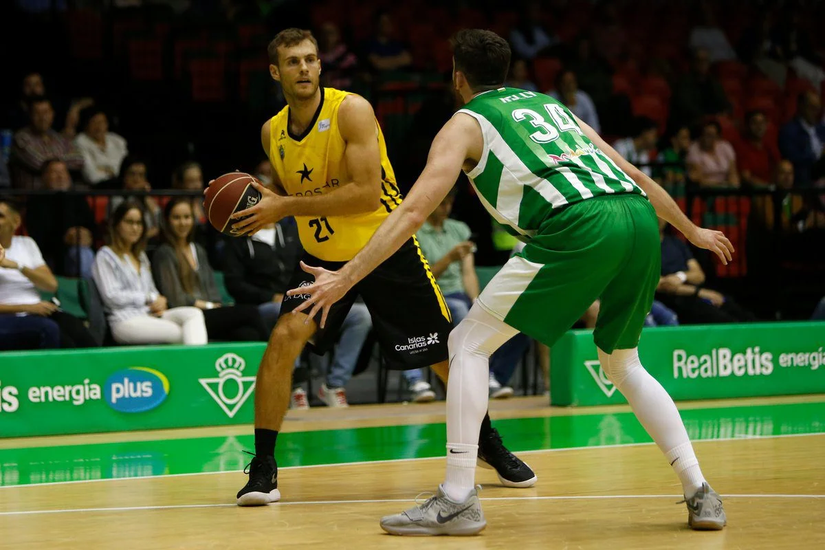 Εμφατικά στα πλέι οφ της ACB ο Κατσικάρης!