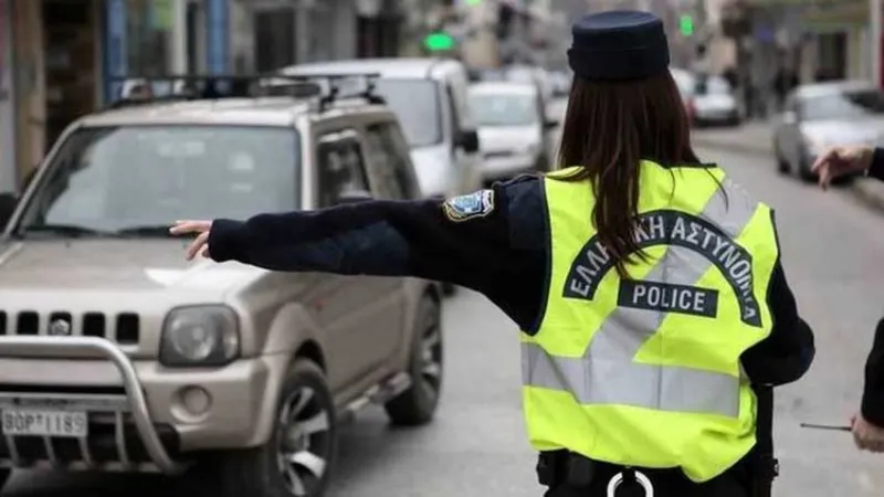 Έξοδος του Αγίου Πνεύματος: Αυξημένα τα μέτρα της Τροχαίας