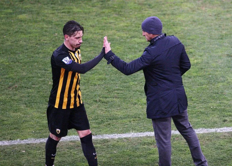 Σίμοες σε Χιμένεθ: «Ευχαριστώ, φίλε» (pic)