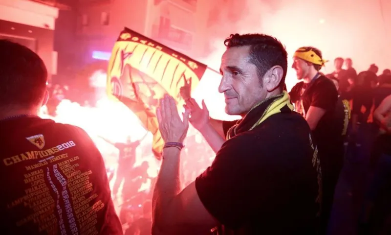 Original για Χιμένεθ: «Μπήκες σπαθάτα στο χρυσό πάνθεον της ιστορίας μας»