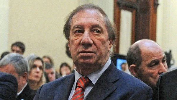 Στο νοσοκομείο ο Κάρλος Μπιλάρδο