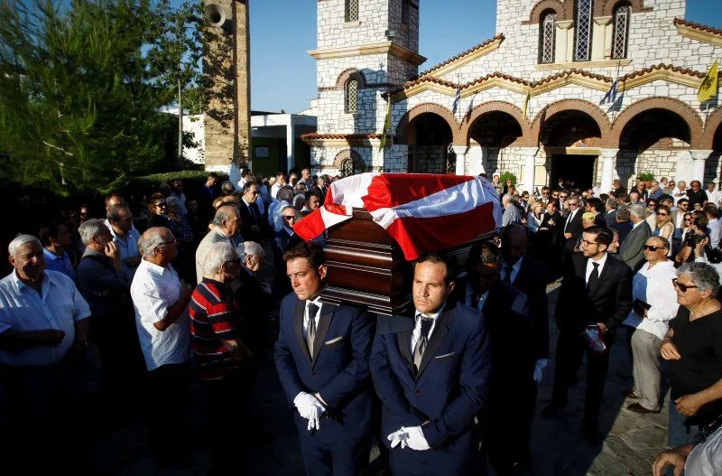 ΠΑΕ Ολυμπιακός για Πολυχρονίου: Καλό ταξίδι «ατσάλινε» (pics)