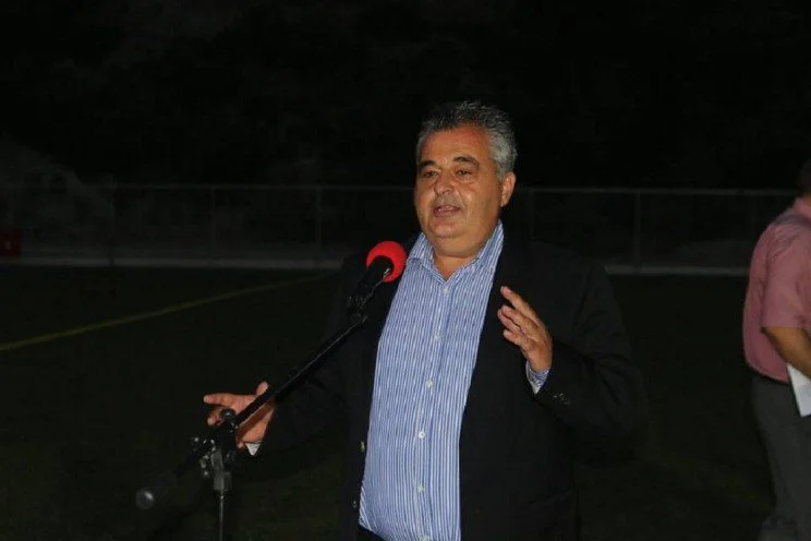 «Ψήνεται» συγχώνευση στο «σμαραγδένιο νησί»