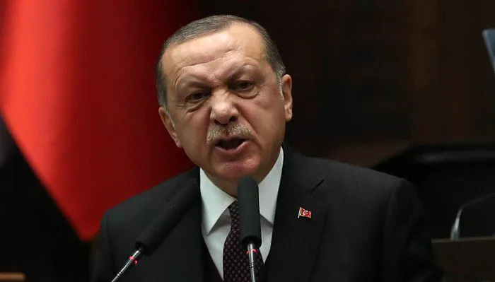 Ερντογάν: «Η Ελλάδα είναι μια χρεοκοπημένη χώρα με χάλια δρόμους»