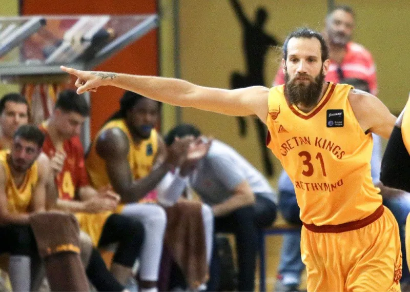 Ο Γιαννόπουλος φορά τα «κιτρινόμαυρα»