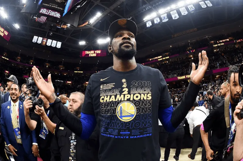 «Τριπλός» ο MVP των τελικών του NBA (vid)