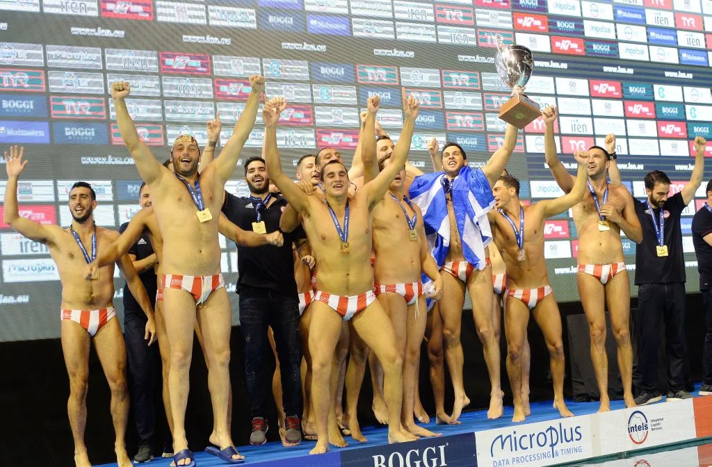 Ο παίκτης του Ολυμπιακού που τράβηξε... τρελό λαχείο και οι δικαιωμένοι!