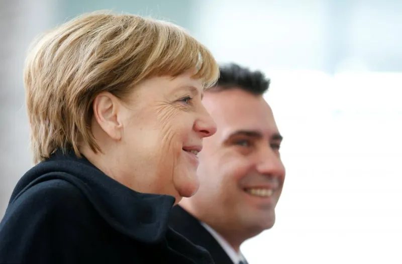 Στη Γερμανία ο Ζάεφ: Έκτακτη συνάντηση με την Άνγκελα Μέρκελ