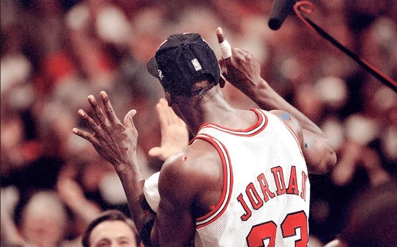 Το NBA θυμήθηκε όλους τους MVP των τελικών (vid)