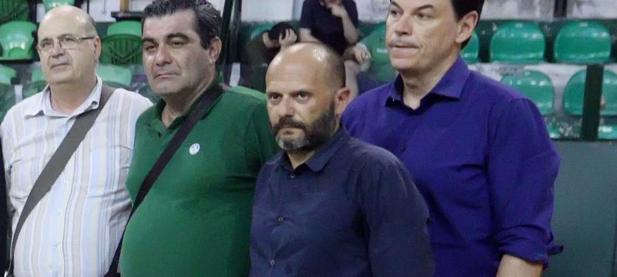 Μπόμης: «Να διαπραγματευτούμε νέες συμβάσεις με την ΠΑΕ»