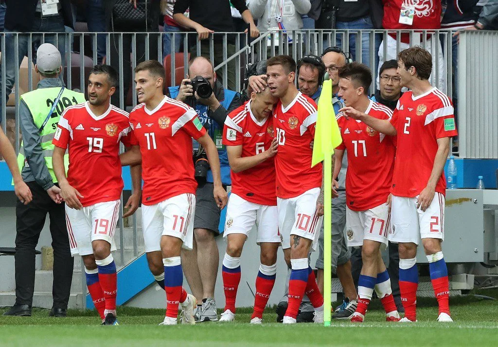 Καταιγιστική η Ρωσία, 5-0 στην πρεμιέρα
