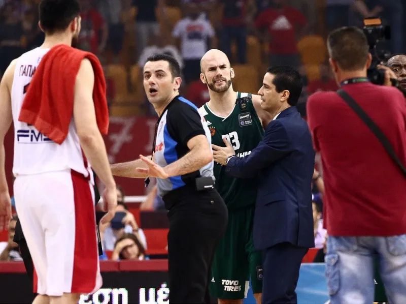 Απάντησε στα διαιτητικά σχόλια ο Ολυμπιακός