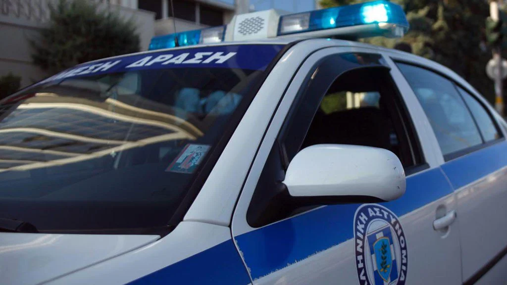 Ληστεία και πυροβολισμοί σε κάβα στο Παλαιό Φάληρο