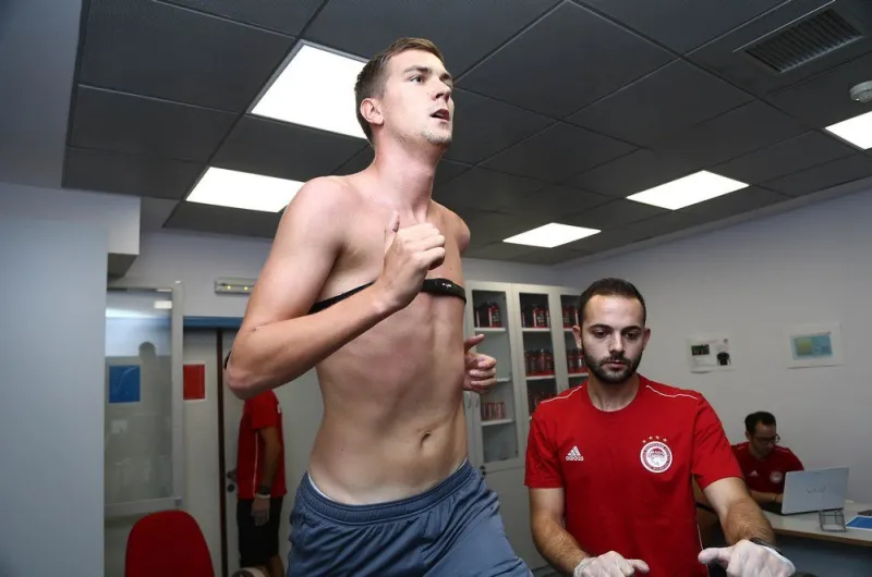 Τα... είδε όλα ο Ένγκελς!